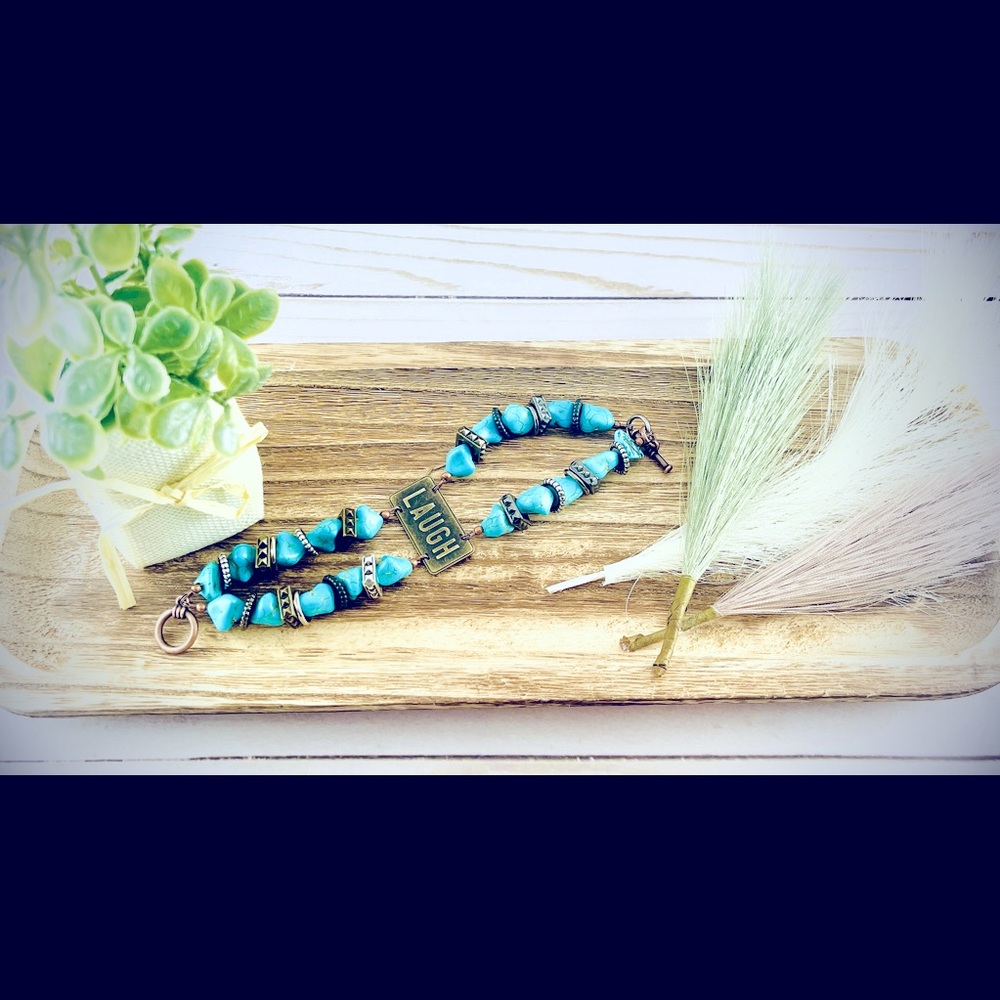 Laugh beaded bracelet